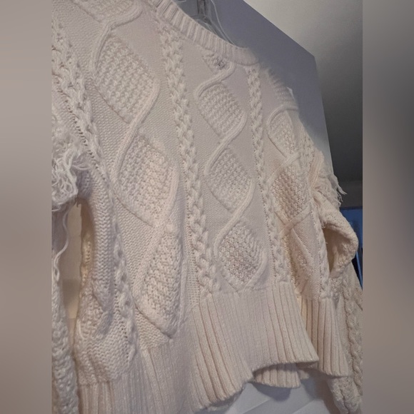 Habitual Girls Cable Sweater Size 10 (Also fits Women Size 0-2) - Picture 6 of 9